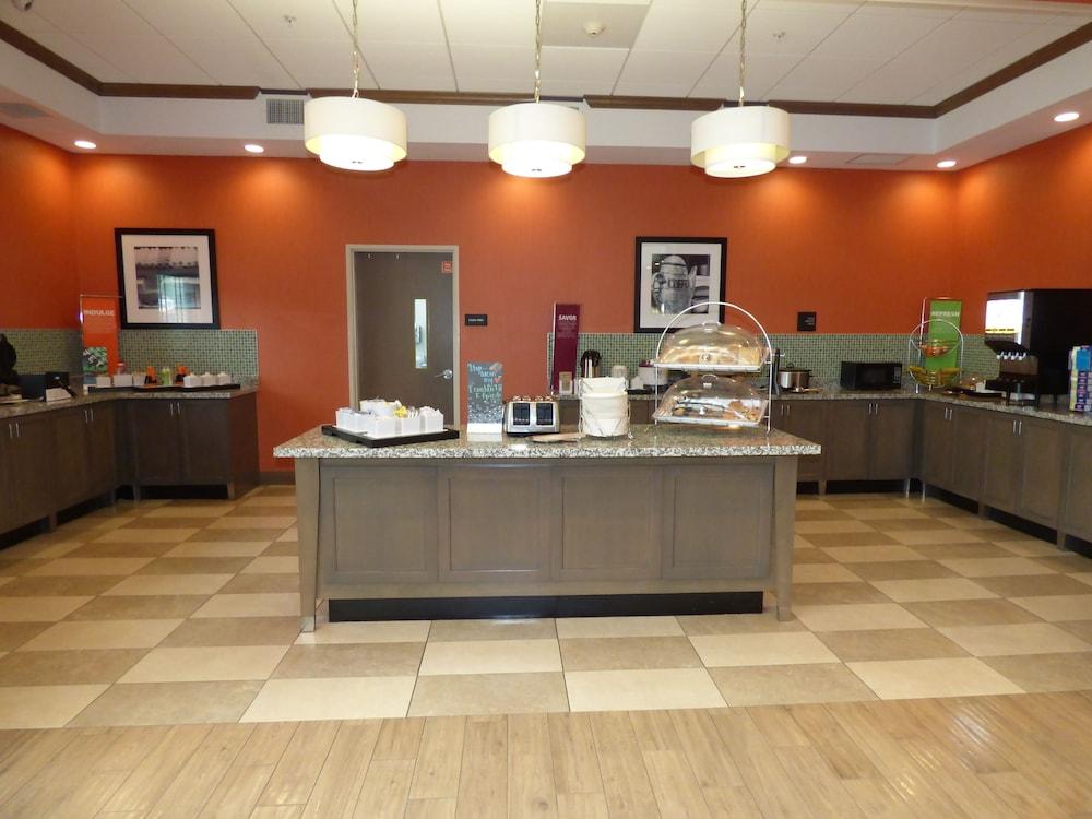 Hampton Inn & Suites Pensacola/I-10 Pine Forest Road Ferry Pass Екстер'єр фото